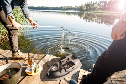 Fishing Expedition LAKE XLEGEND - łódka zanętowa z GPS